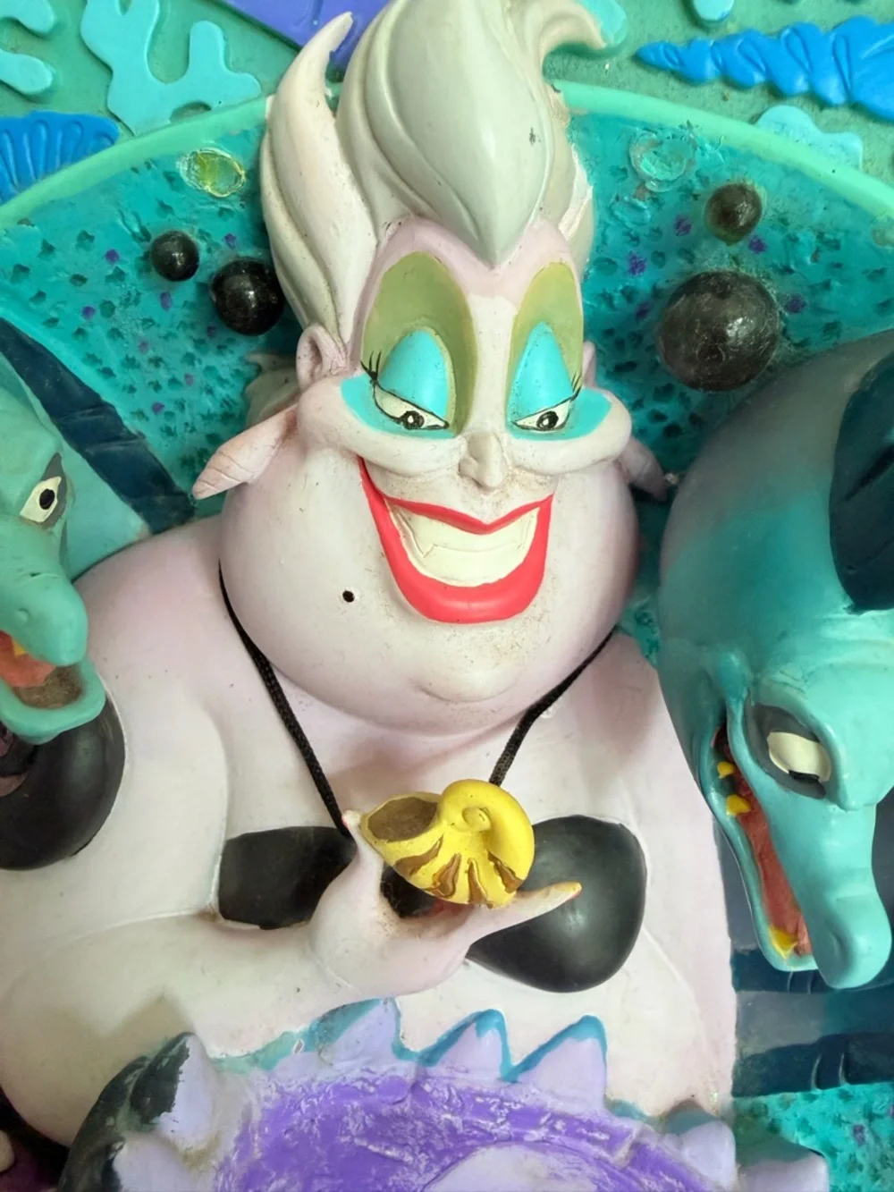 Disney Little mermaid edition 3D plate Ursula in Teal Purple & Black #2224 15000